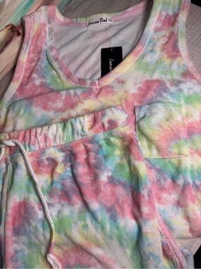 Emerson Road NWT Pastel Tie Dye Lounge Set Tank & Shorts Medium